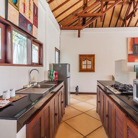 Villa Mojo Гили Мено Екстериор снимка